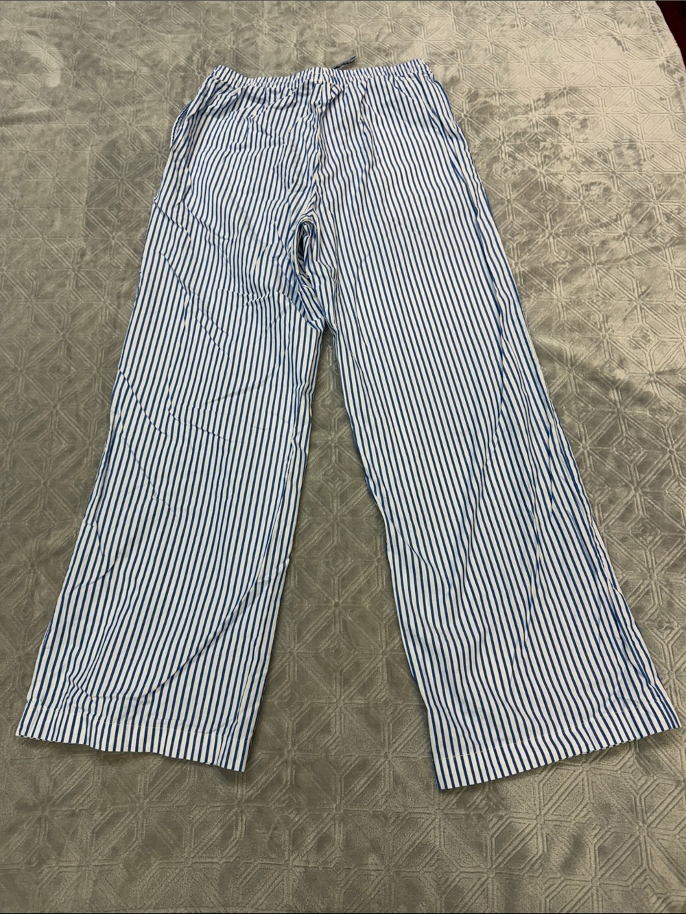 H&M Blue & White Vertical Stripe Pants - Picture 2 of 6